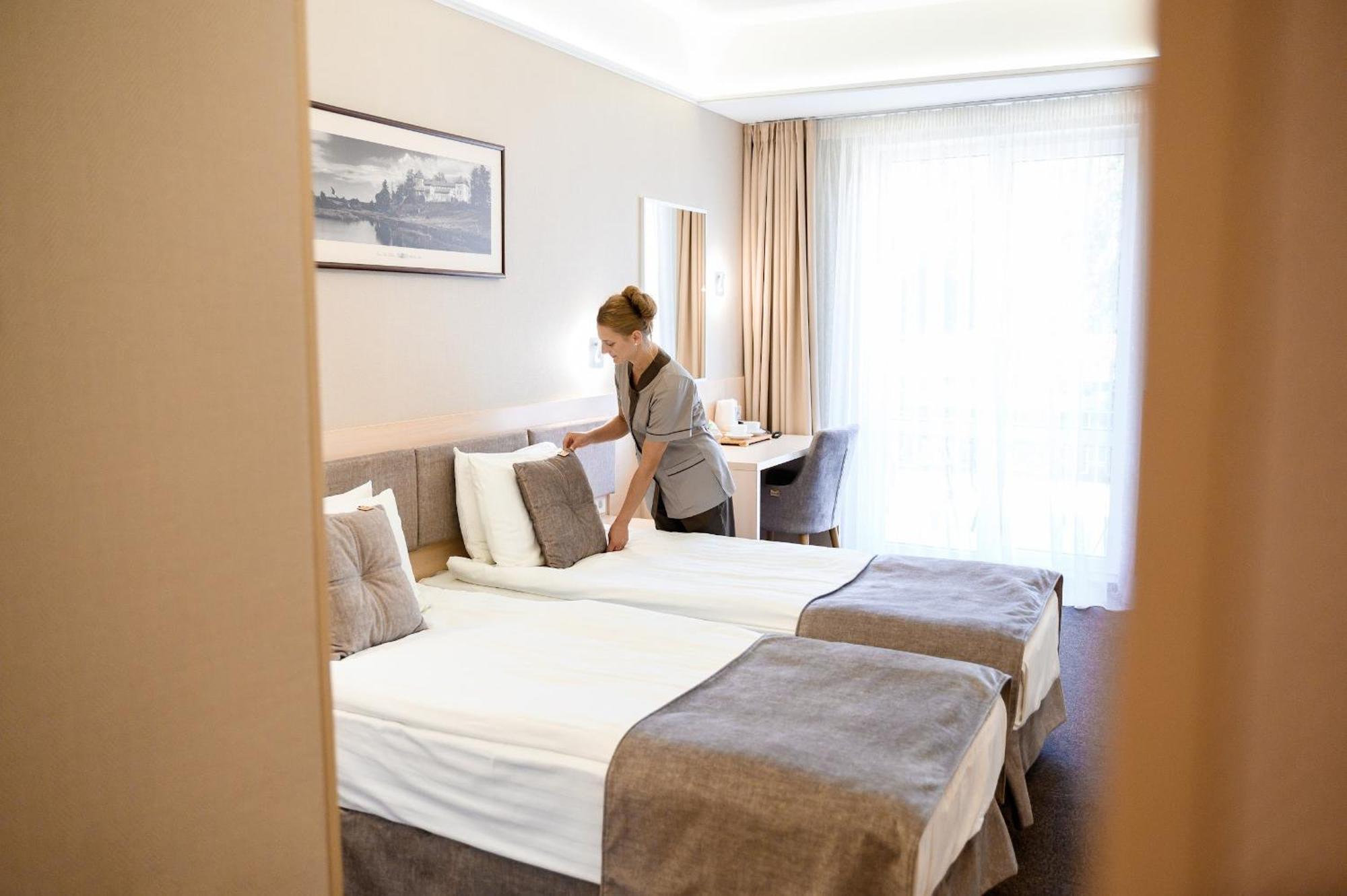 Nota Bene Hotel & Restaurant Lviv Ngoại thất bức ảnh