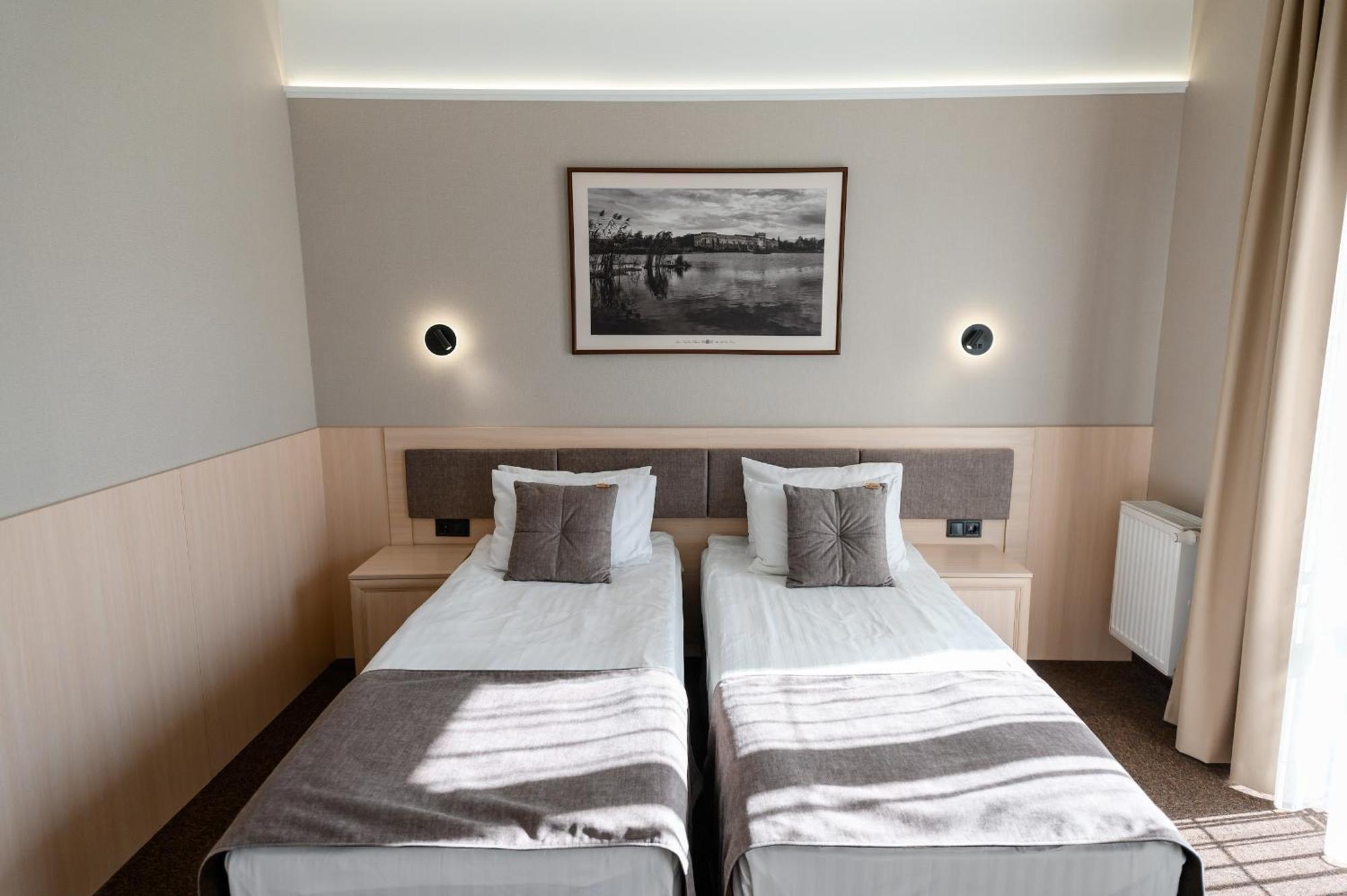 Nota Bene Hotel & Restaurant Lviv Ngoại thất bức ảnh